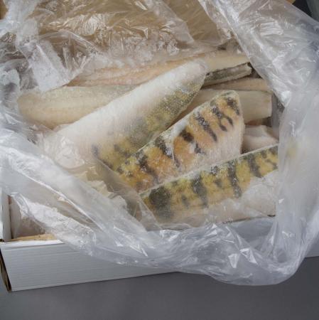 Filets de sandre avec peau, 170-230 g/pc, vrac, unité 4kg